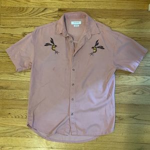 Urban Outfiters Button Down w/ Embroidered Wasps